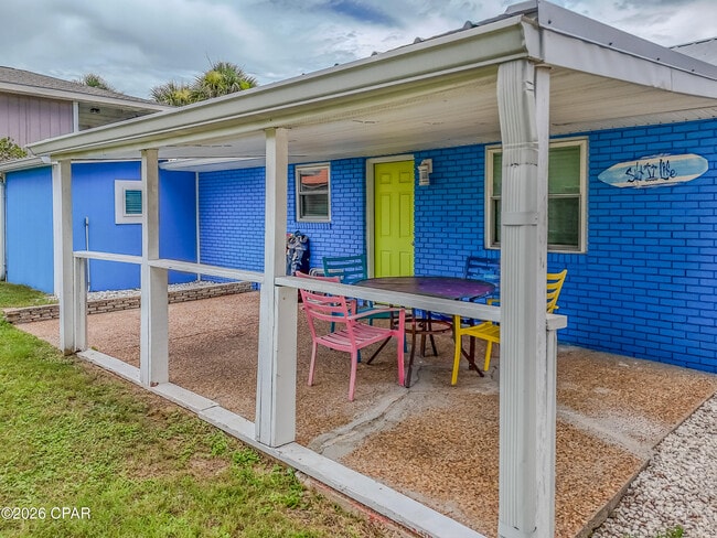 Building Photo - 7005 S Lagoon Dr