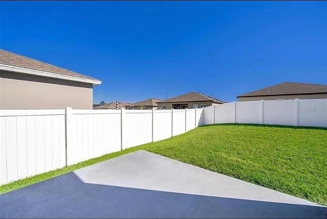Building Photo - 573 Disa Dr