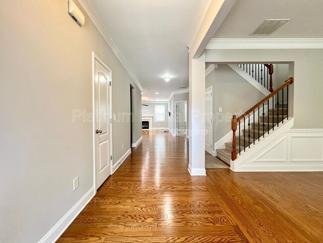 Building Photo - 3080 Whitfield Ave