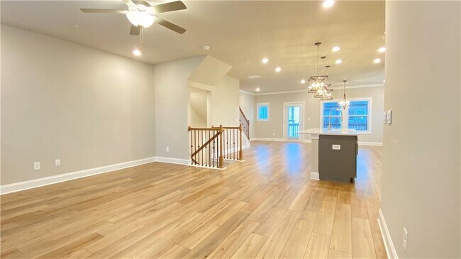 Building Photo - 1040 Knoxboro Ln