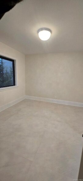 Building Photo - 5-10 115th St