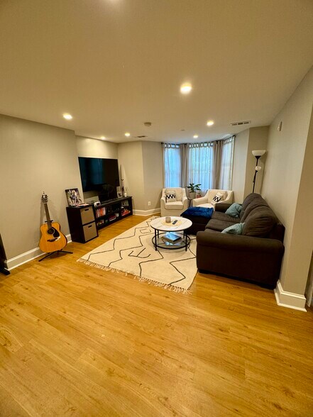 Building Photo - 1318 T St NW