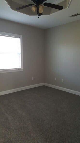 Building Photo - 12223 Village Maison Dr