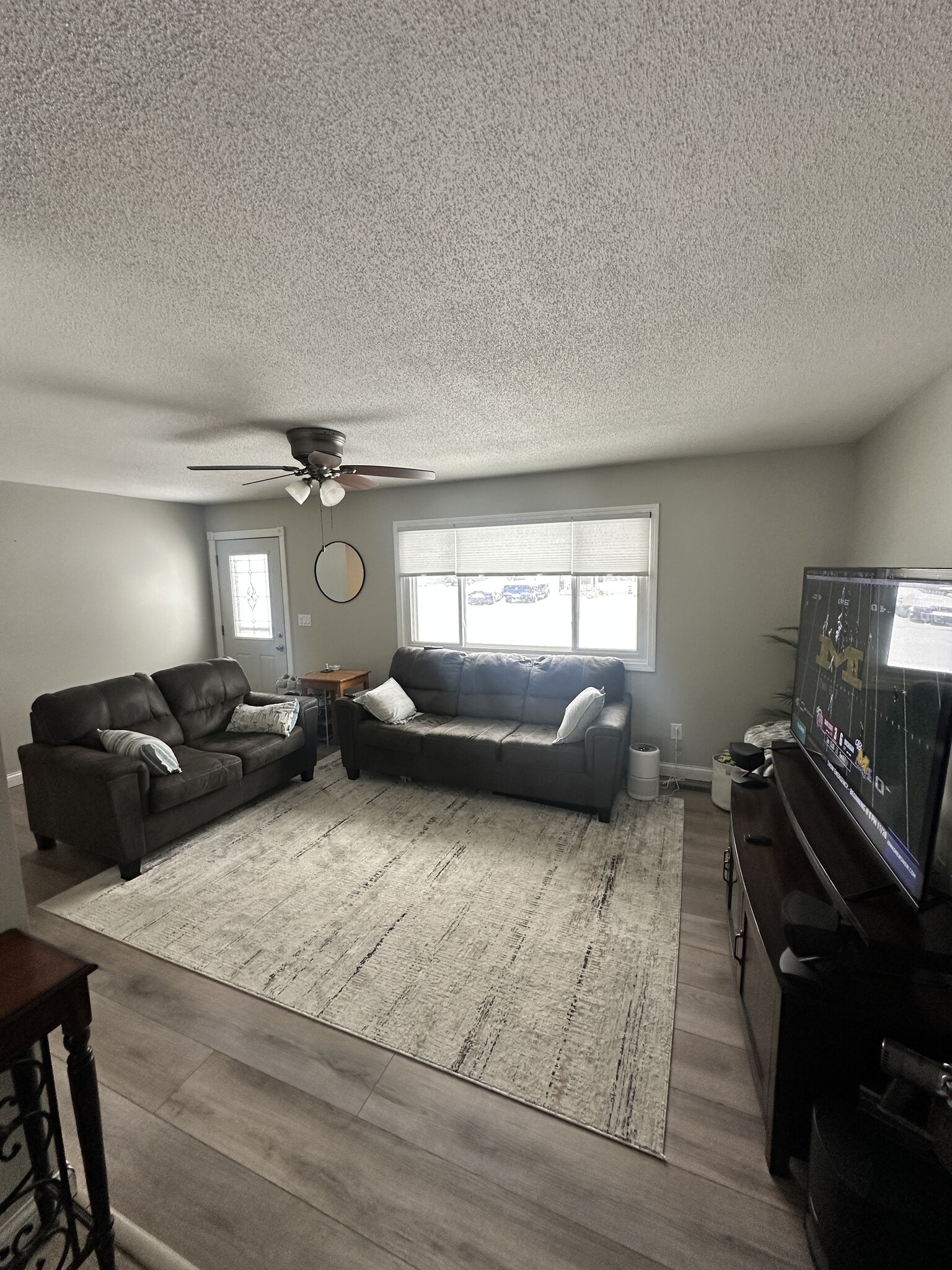 Living Room - 75 Elm Ridge Ct