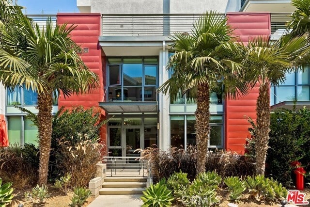 Building Photo - 13045 Pacific Promenade