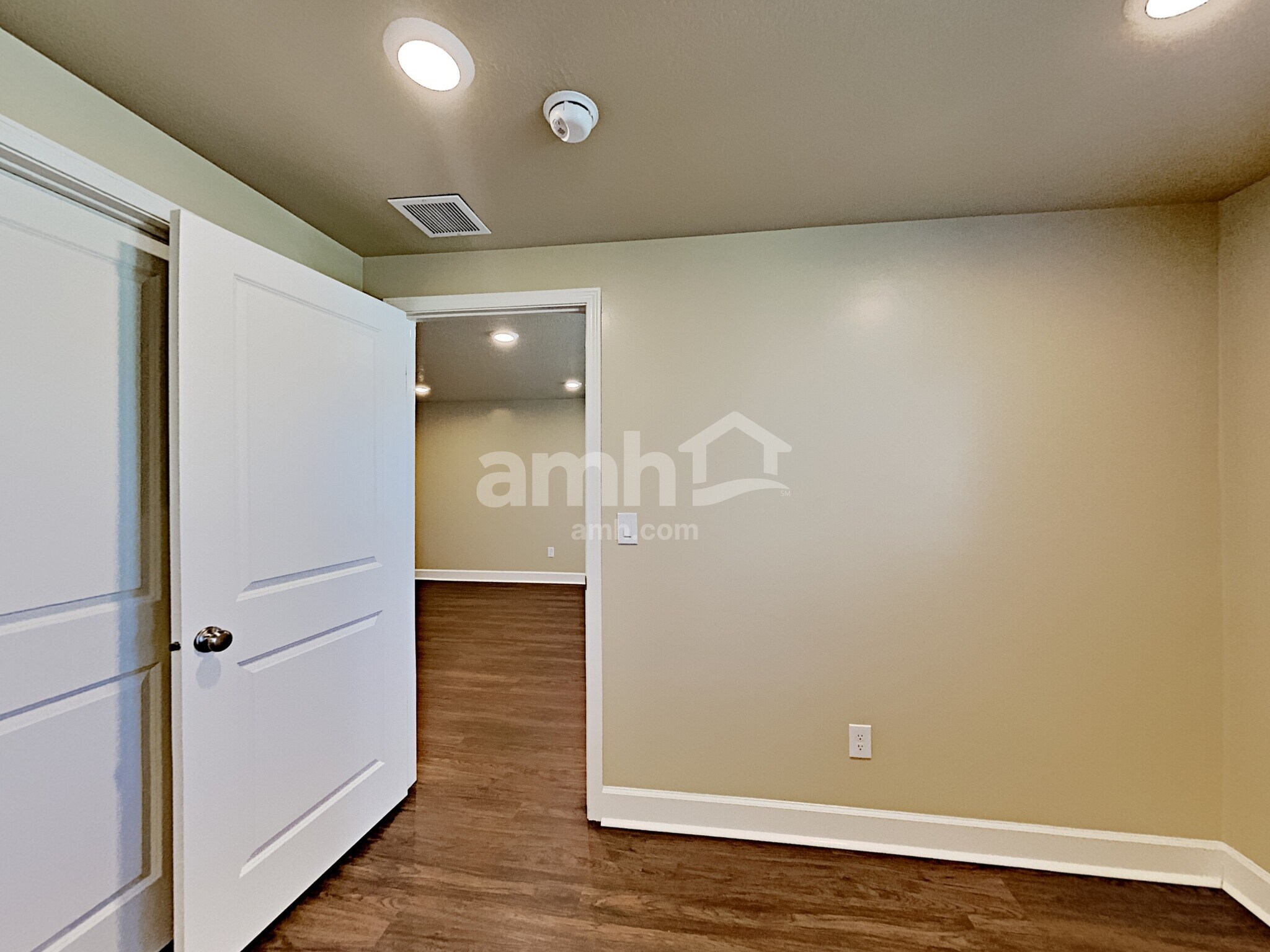 Building Photo - 2281 E Tumbleweed Rd