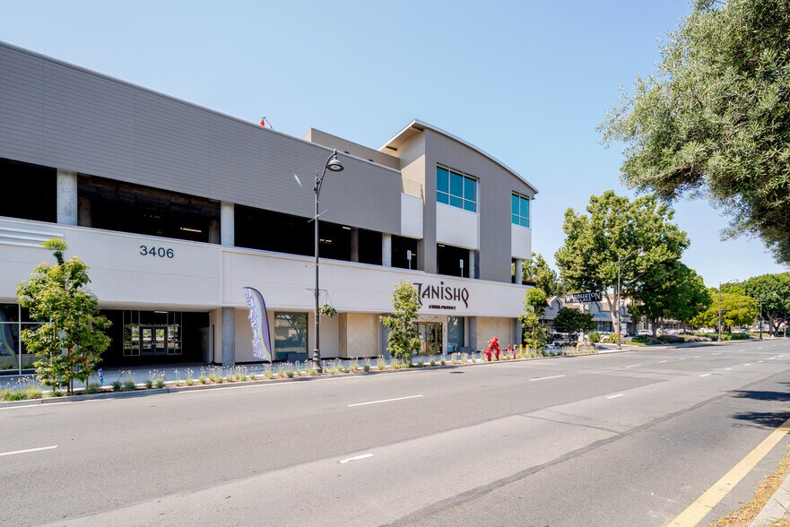 Building Photo - 3406 El Camino Real