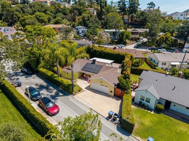 Building Photo - 660 Woodbury Rd