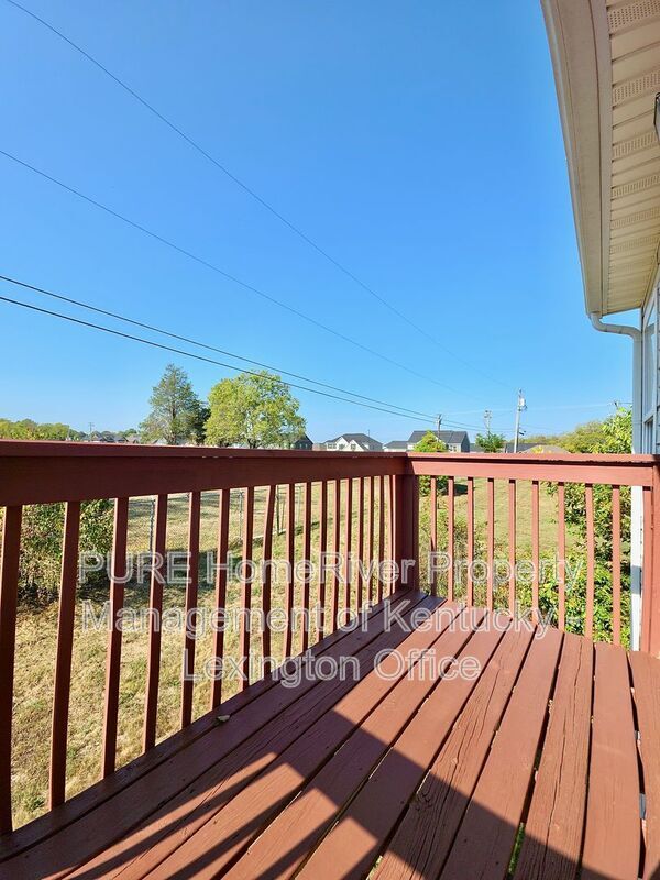Building Photo - 126 Grinder Ct