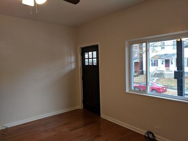Building Photo - Beautiful Single Family Home in Highland Park