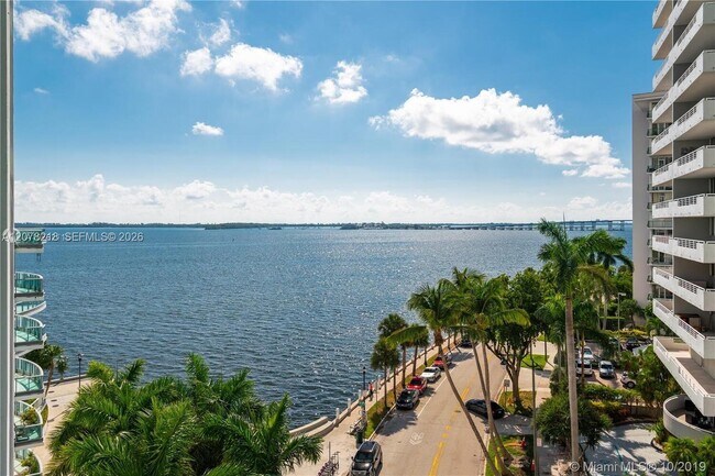 Building Photo - 1331 Brickell Bay Dr