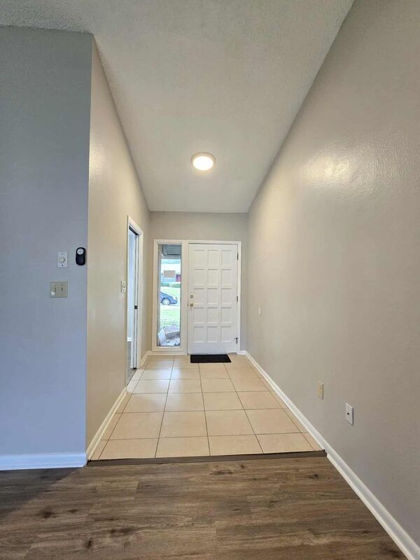 Building Photo - 4604 Dillwyn Dr