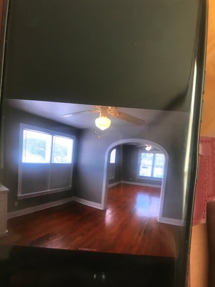 Building Photo - 205 W Evans St