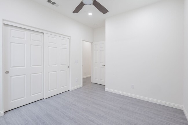 Building Photo - 16220 Retreat Ct