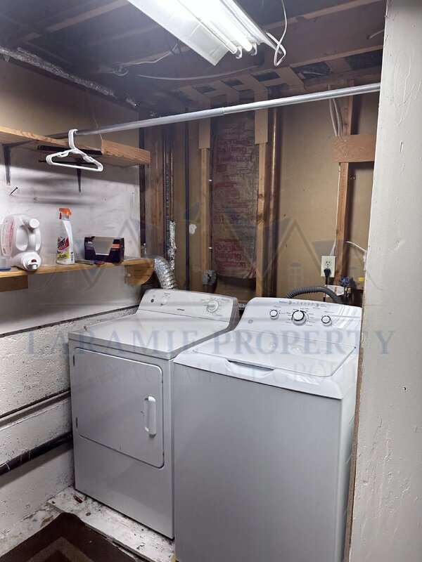 Building Photo - 1202 Mitchell St