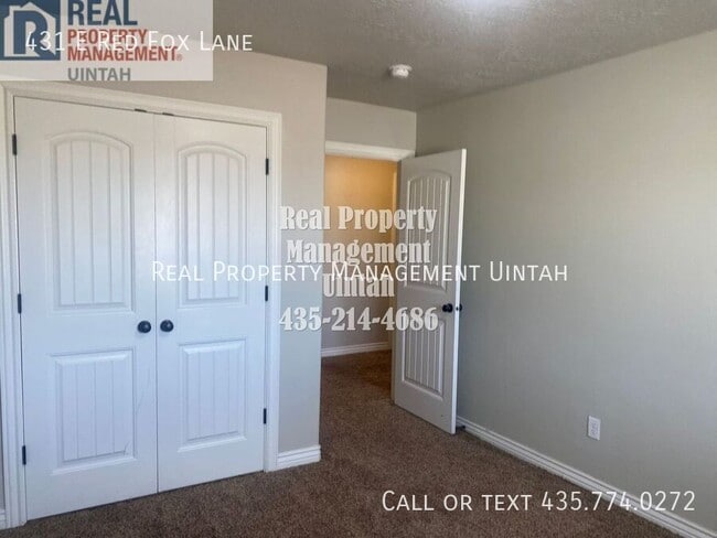 Building Photo - 431 E Red Fox Ln