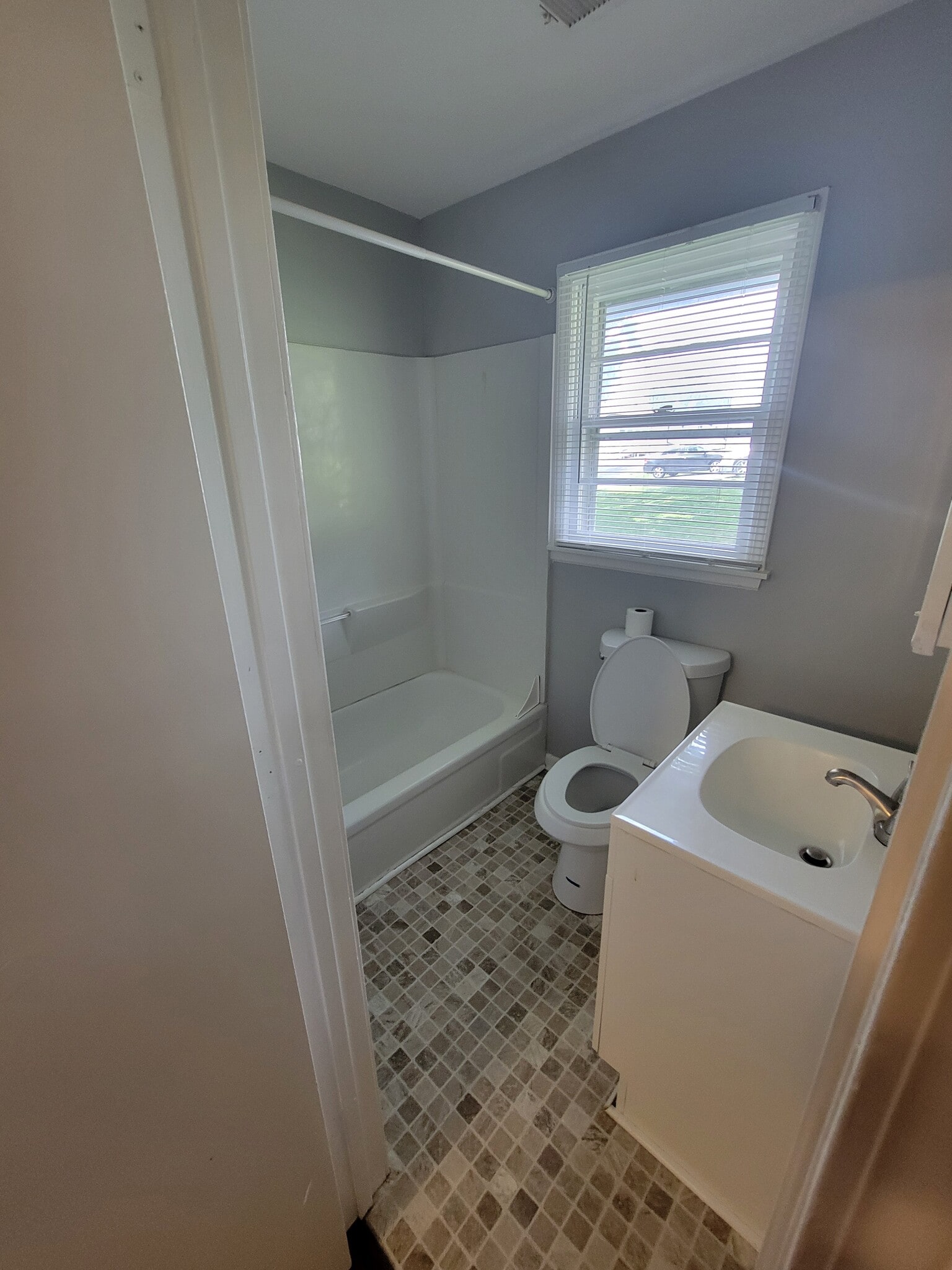 Main Bath - 2032 NW 51st St