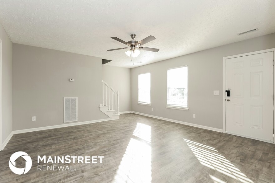 Building Photo - 801 Clouddale Ct