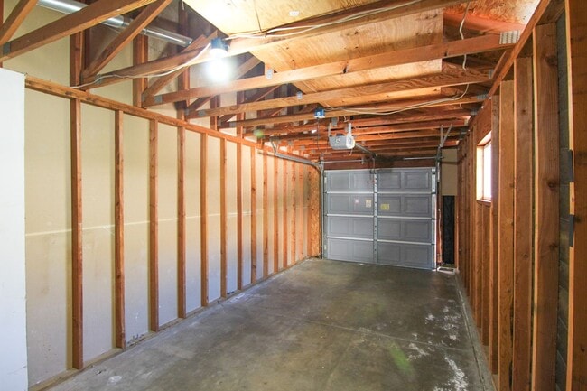 Building Photo - 1440 Serrano Pl