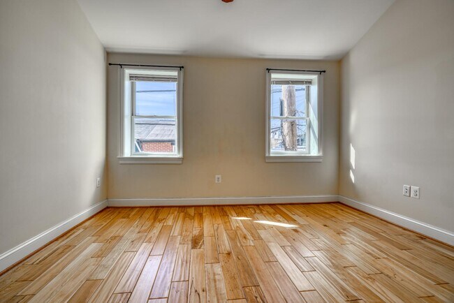 Building Photo - 221 S Durham St