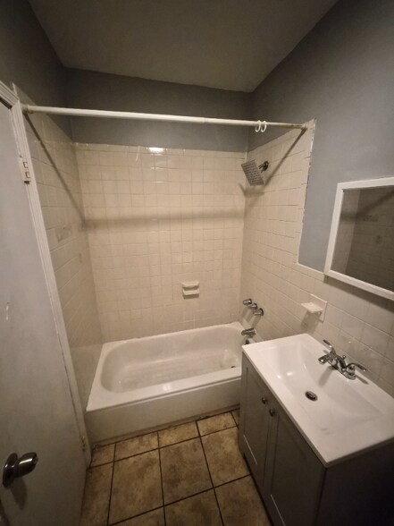 Building Photo - 540 Niagara St