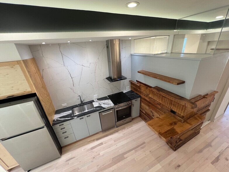 Building Photo - 2019 S Beechwood St