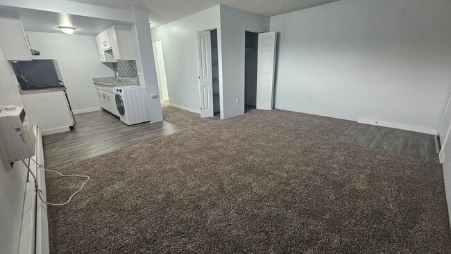 Interior Photo - Knight Apartments and Sunlight Townhomes -...