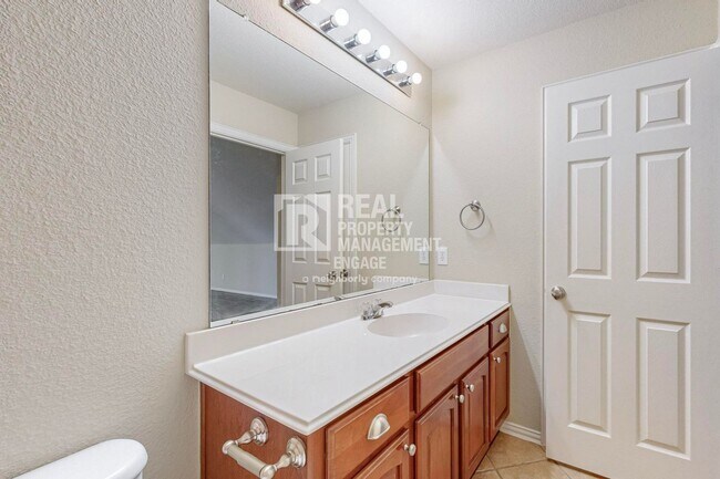 Building Photo - Charming 4 Bedroom Home in Frisco ISD Available for Rent!