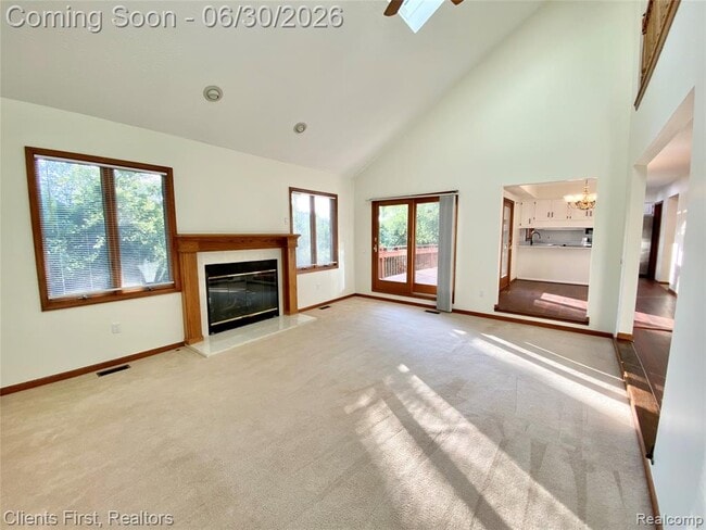 Building Photo - 7233 Oakwood Dr