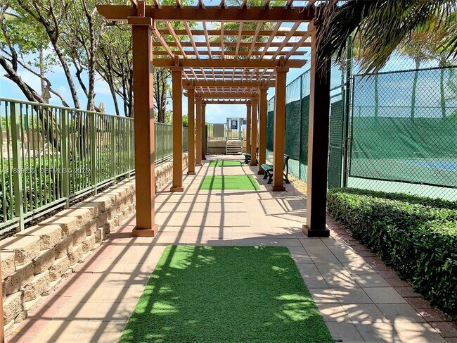 Building Photo - 2080 S Ocean Dr