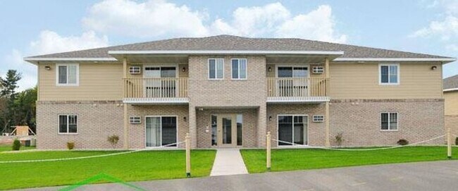 Building Photo - 1 Bed, 1 Bath 930 Sq Ft 2nd Floor