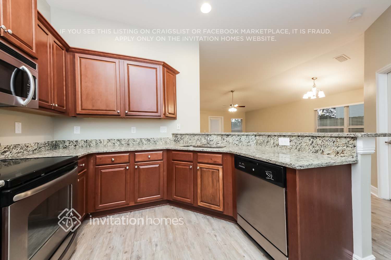 Building Photo - 1297 Alaqua Way