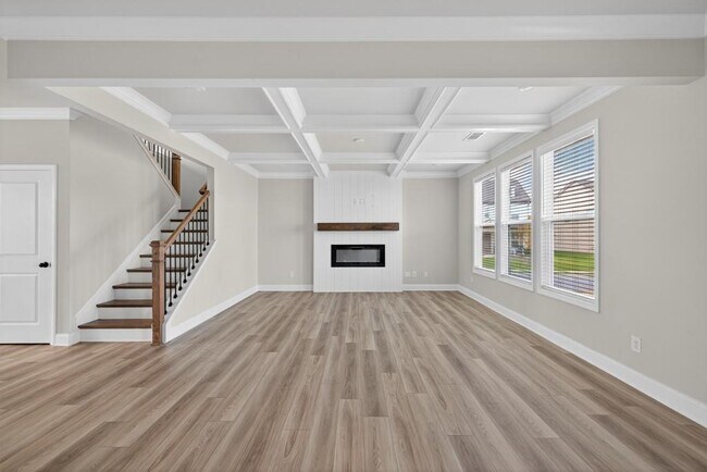 Building Photo - 4407 Silver Oak Dr SW