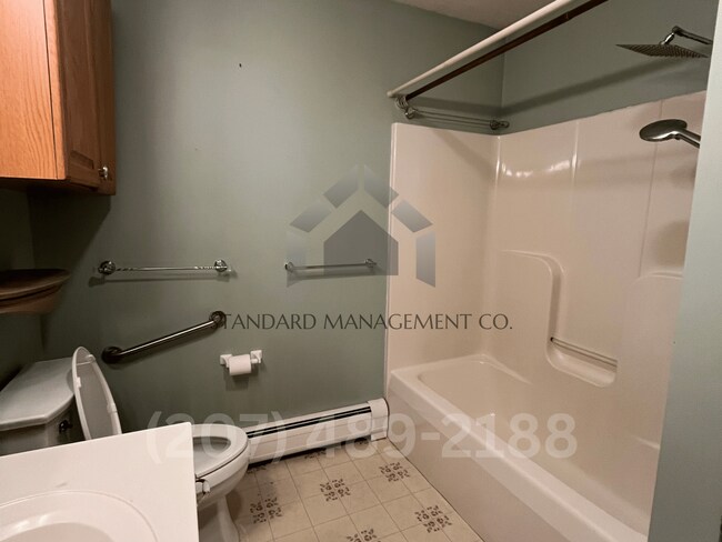 Building Photo - Beautiful 3 Bedroom House to rent @ Neck Rd, China