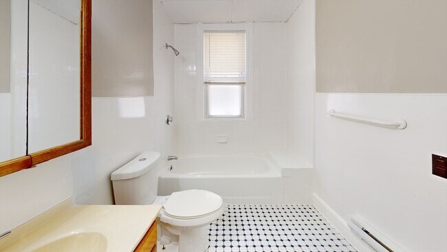 Building Photo - 23 Endicott Ave