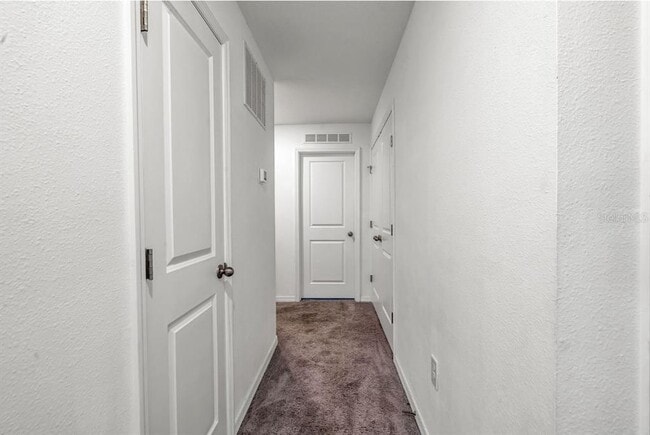 Building Photo - 1124 Merrill St