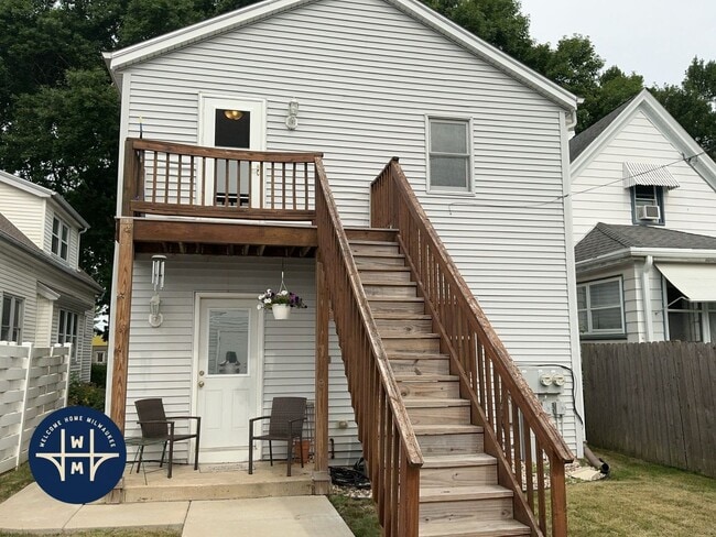 Building Photo - 2167 S 75th St