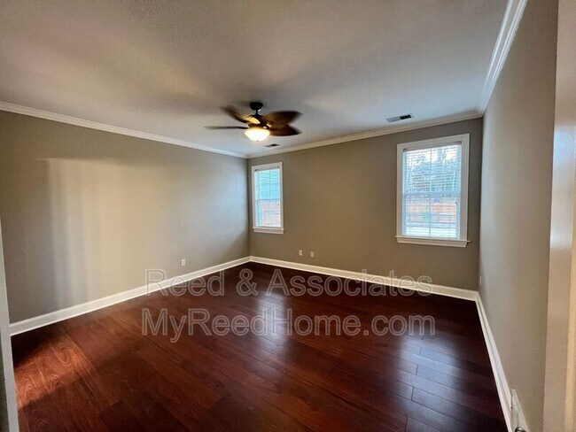 Building Photo - 137 W Porter Run Dr