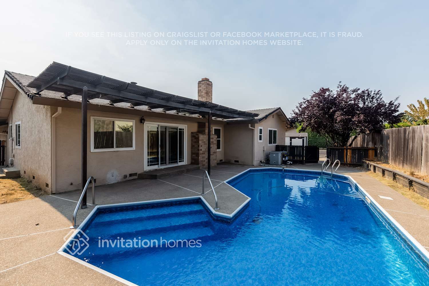 Building Photo - 1214 Cresthaven Dr