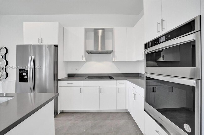 Building Photo - 13145 Addilyn Ct