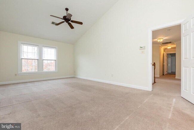 Building Photo - 14209 Floral Park Dr