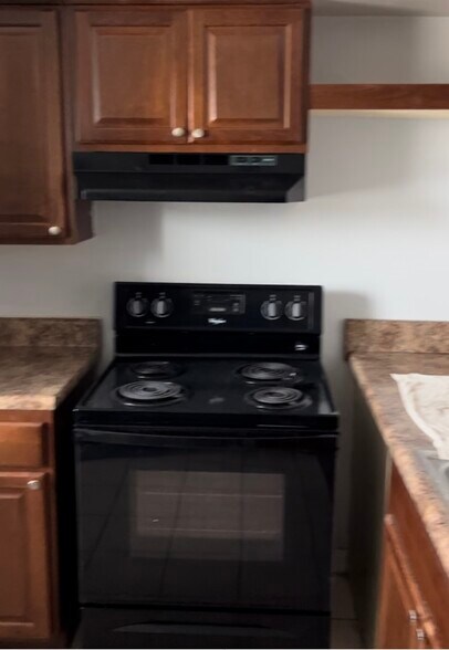 Apt C - 9554 19th Bay St