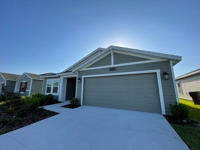Building Photo - BEAUTIFUL BRAND NEW 2022 Home in the new S...