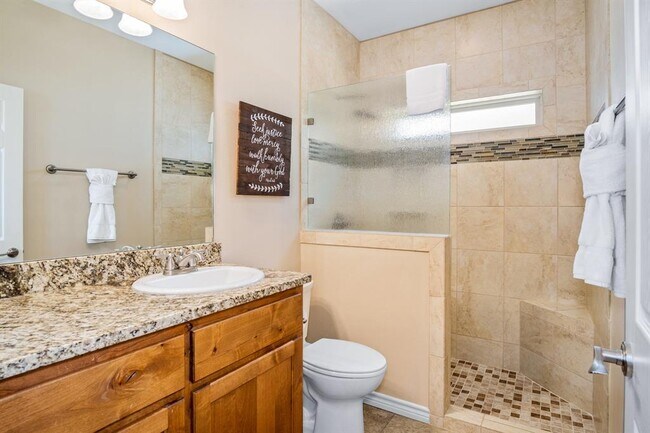 Building Photo - 540 River Run