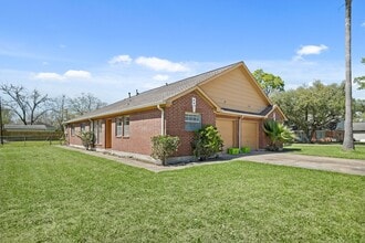 Building Photo - 12602 Folkcrest Way