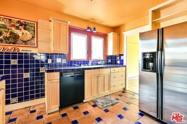 Building Photo - 121 Brooks Ave