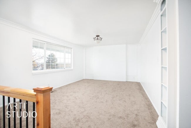 Building Photo - 457 N 750 E