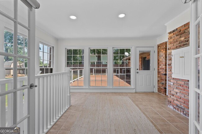 Building Photo - 206 Fortson Dr