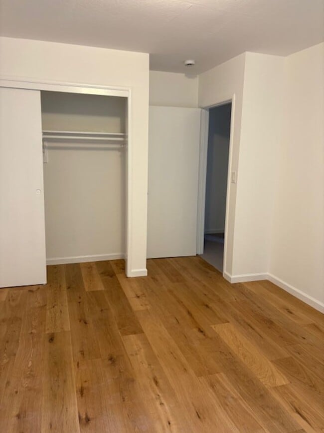 Building Photo - Beautiful Remodeled Berkeley 3 Bedroom Dup...