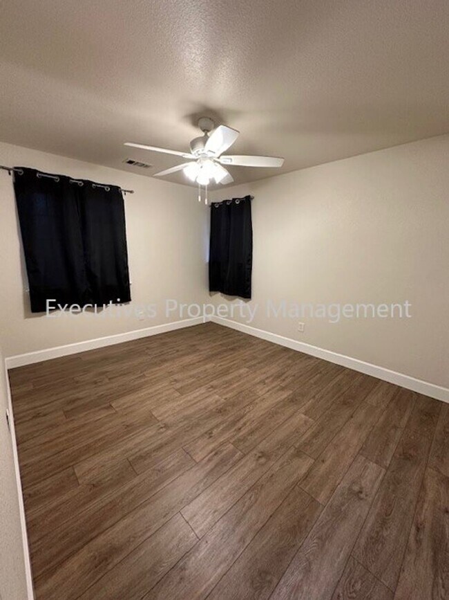 Building Photo - 3098 Aspen St